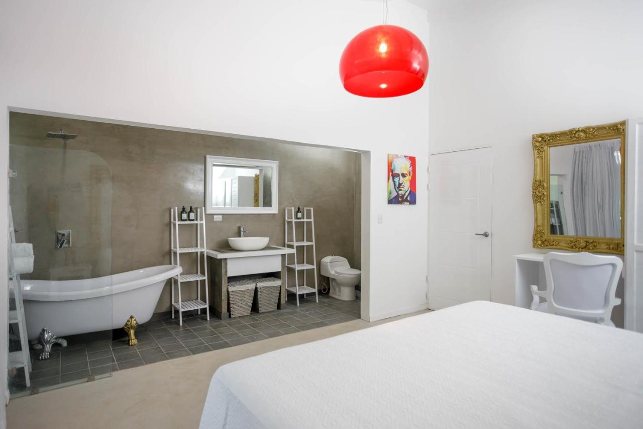 Gigi Brown Villa Paparazzi Beachfront Puerto Viejo de Talamanca Ngoại thất bức ảnh