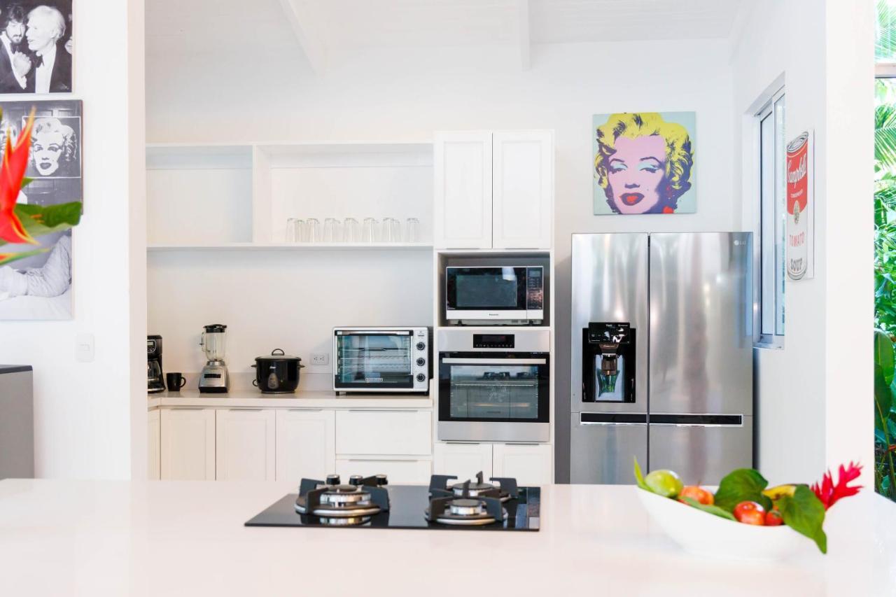 Gigi Brown Villa Paparazzi Beachfront Puerto Viejo de Talamanca Ngoại thất bức ảnh