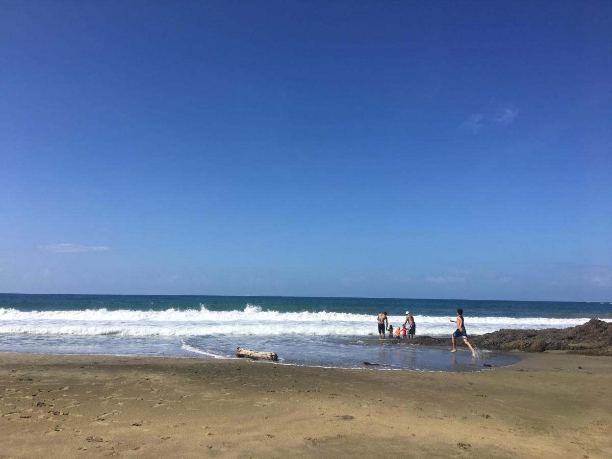 Gigi Brown Villa Paparazzi Beachfront Puerto Viejo de Talamanca Ngoại thất bức ảnh