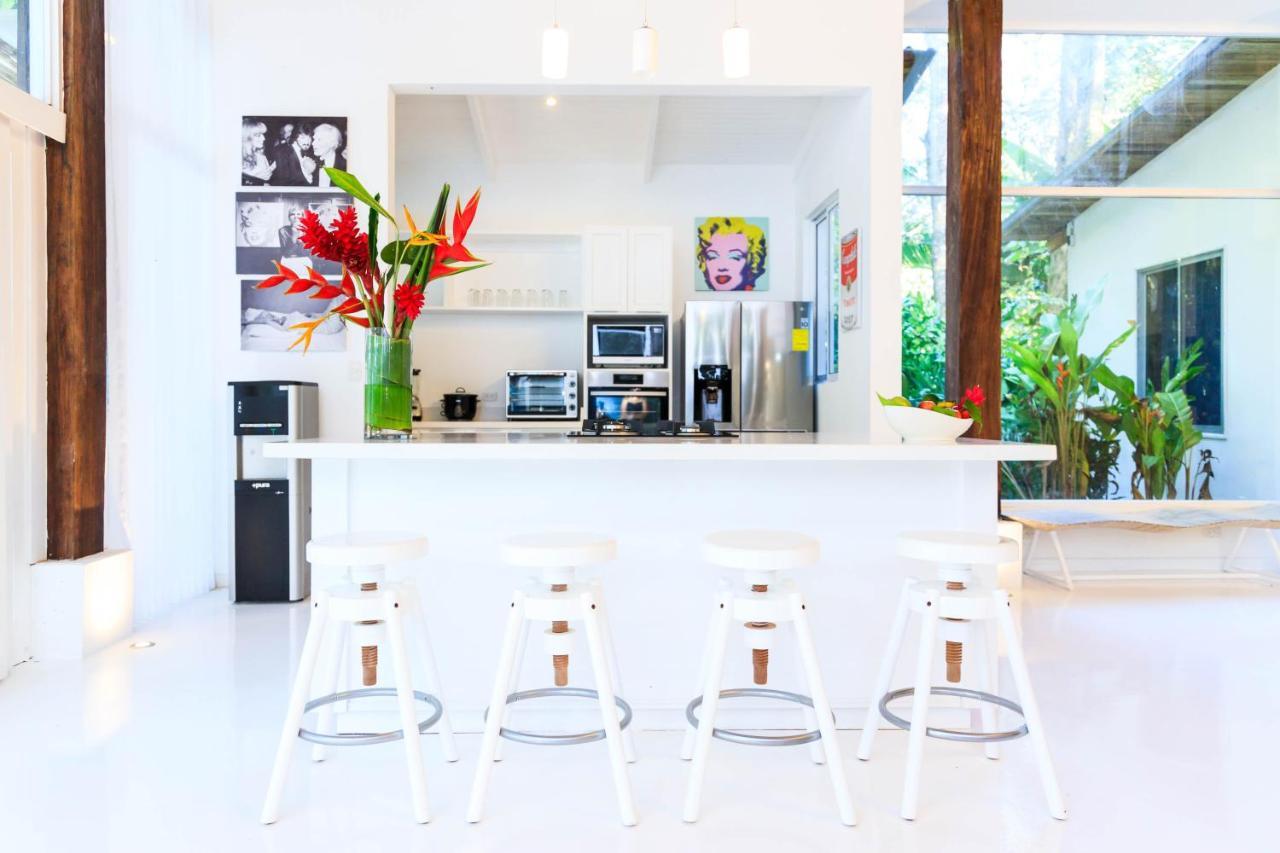 Gigi Brown Villa Paparazzi Beachfront Puerto Viejo de Talamanca Ngoại thất bức ảnh