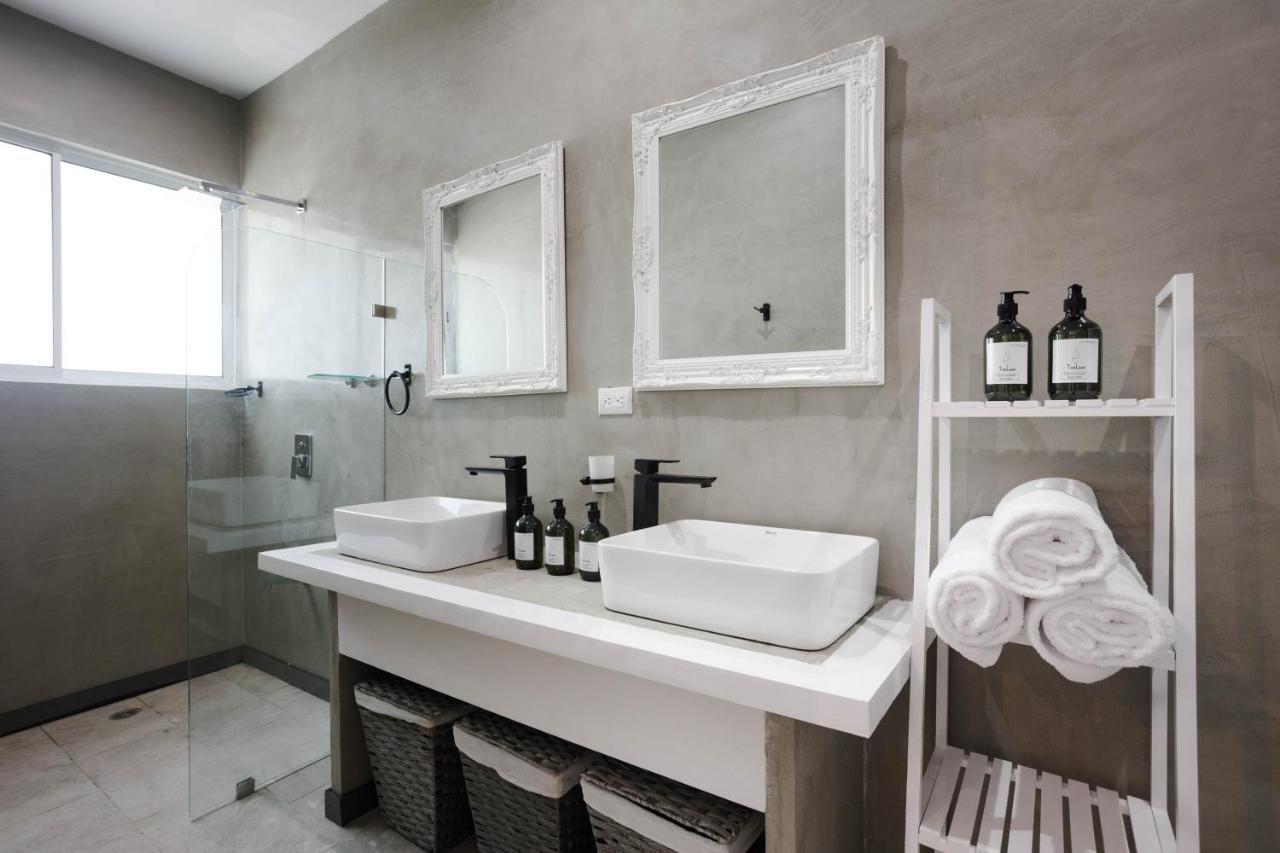 Gigi Brown Villa Paparazzi Beachfront Puerto Viejo de Talamanca Ngoại thất bức ảnh